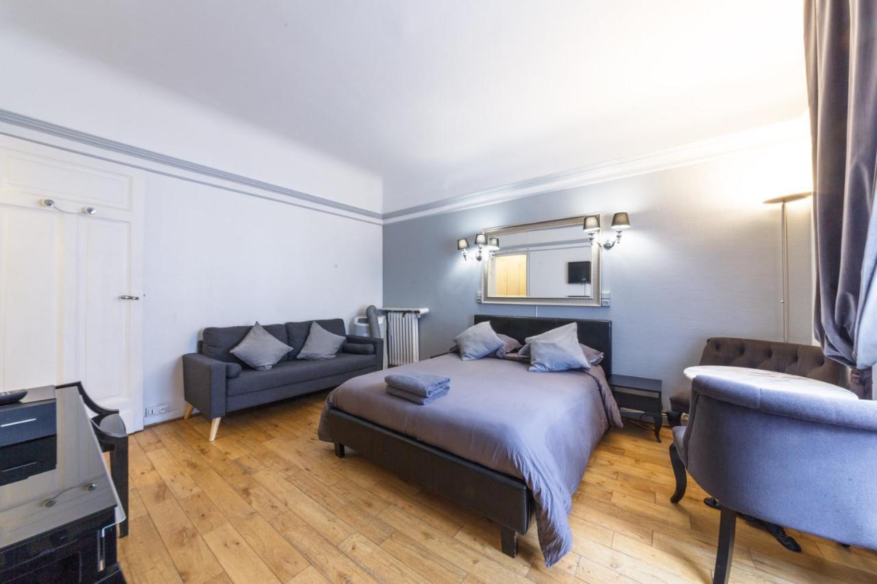 Private Studio - Avenue Des Champs-Elysees Apartment Paris Exterior foto