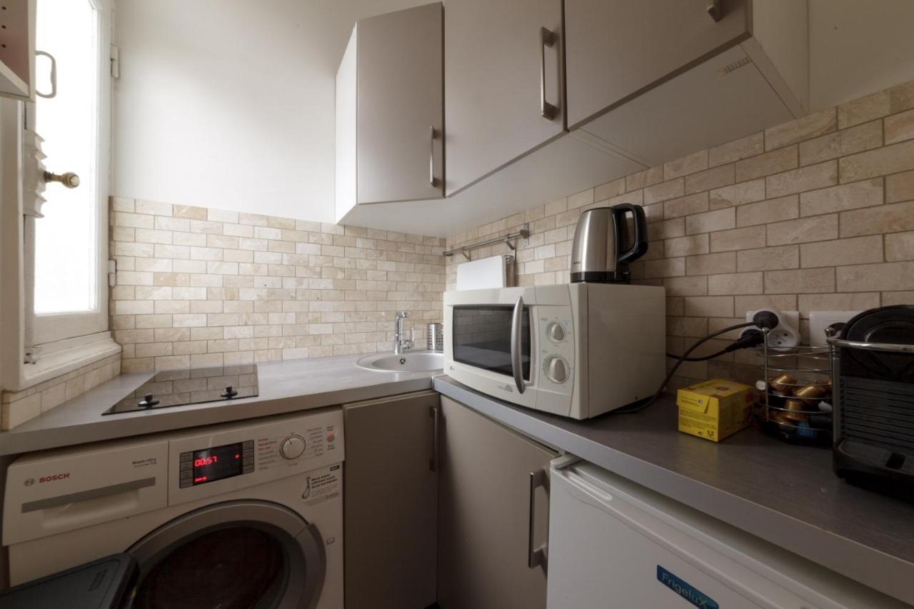 Private Studio - Avenue Des Champs-Elysees Apartment Paris Exterior foto